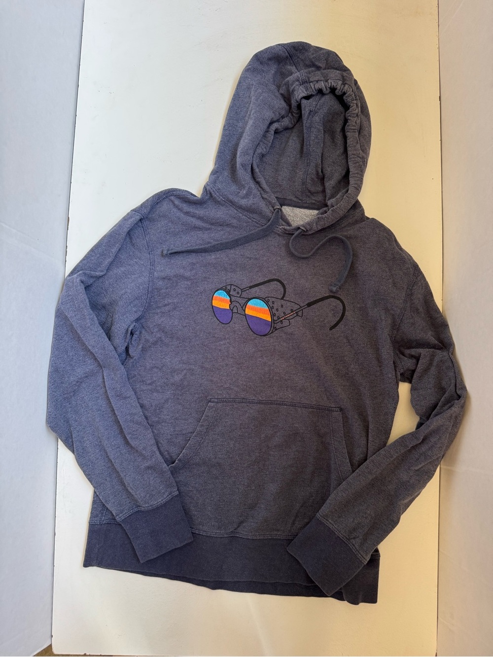 Patagonia striped sunglasses glasses logo hoodie size small organic cotton